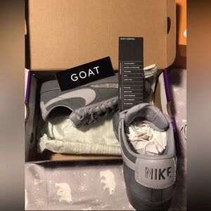 Size 9 Nike Blazers low